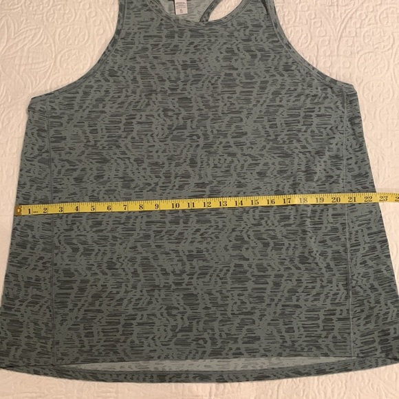 Athleta Abstract Sleeveless Tank - Picture 12 of 13